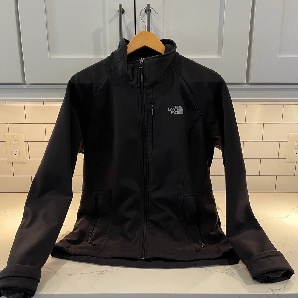 women’s north face jacket!